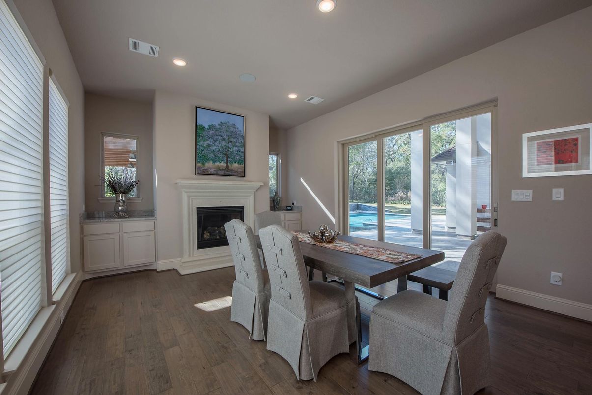 Dining room, Fireplace, Interior, Recessed Lighting, Wood Texture Flooring