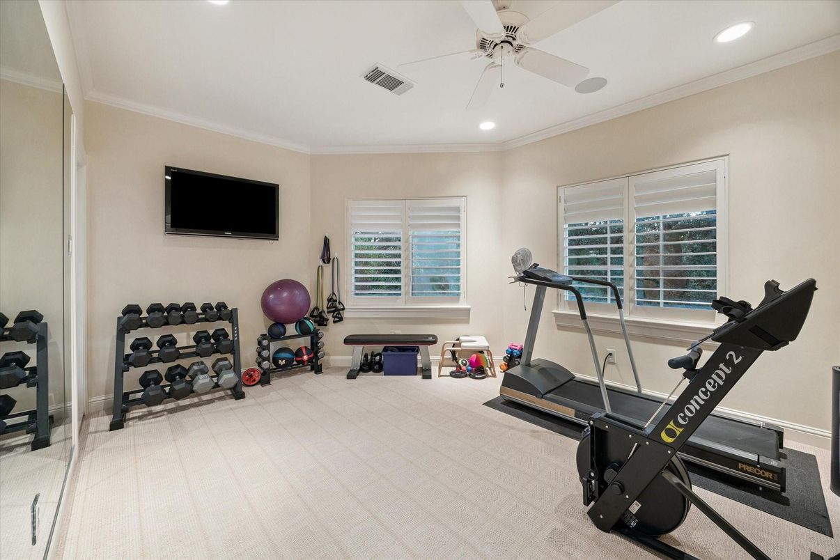 Fitness Equipment, Interior, Recessed Lighting
