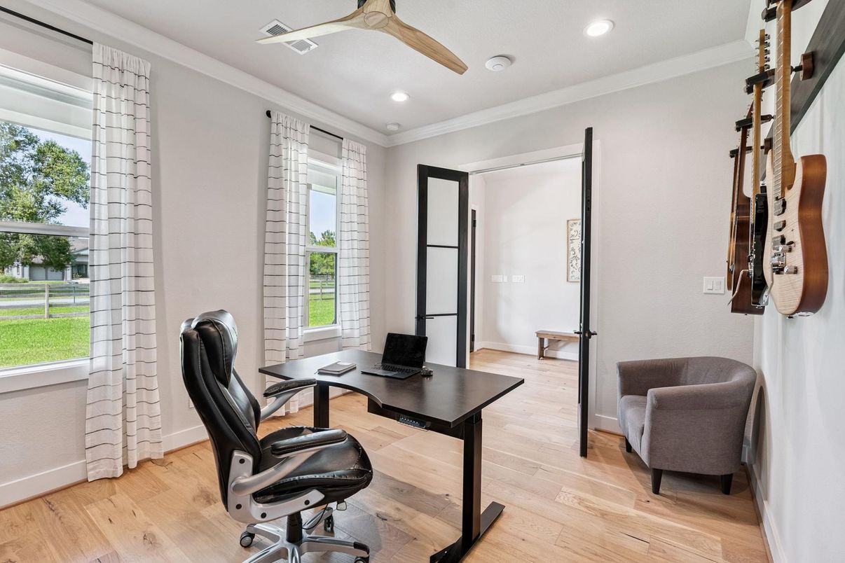 Home Office, Interior, Recessed Lighting, Wood Texture Flooring