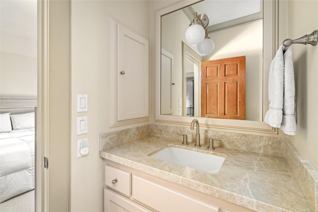 Bathroom, Bedroom, Interior