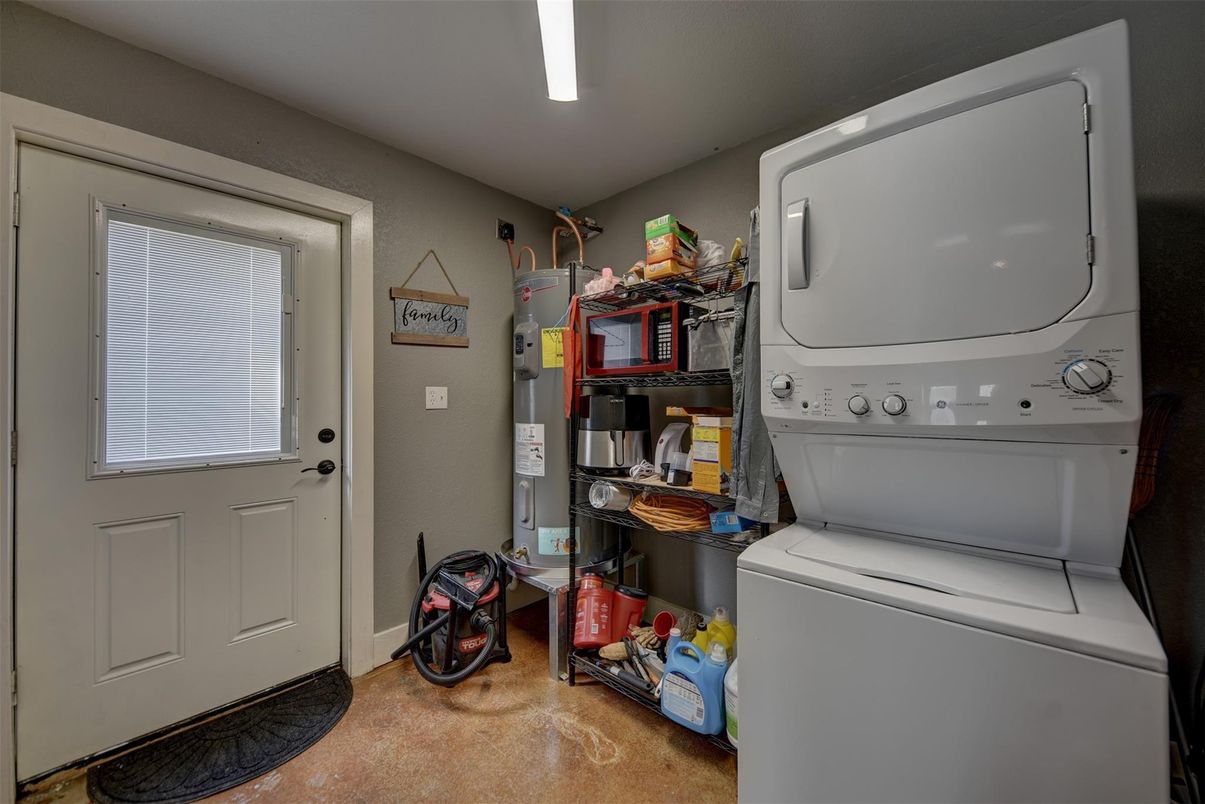 Interior, Recessed Lighting, Utility Closets, Washer