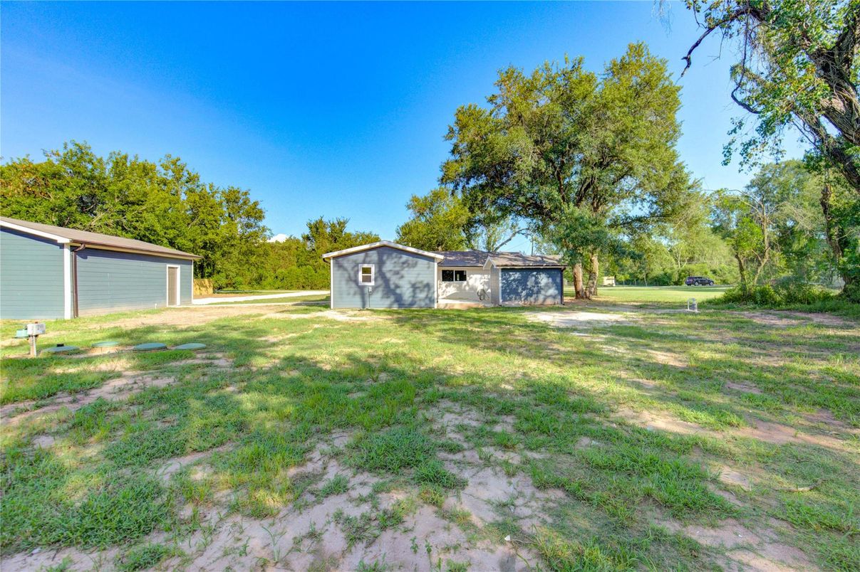 Backyard, Detached Garage, Exterior