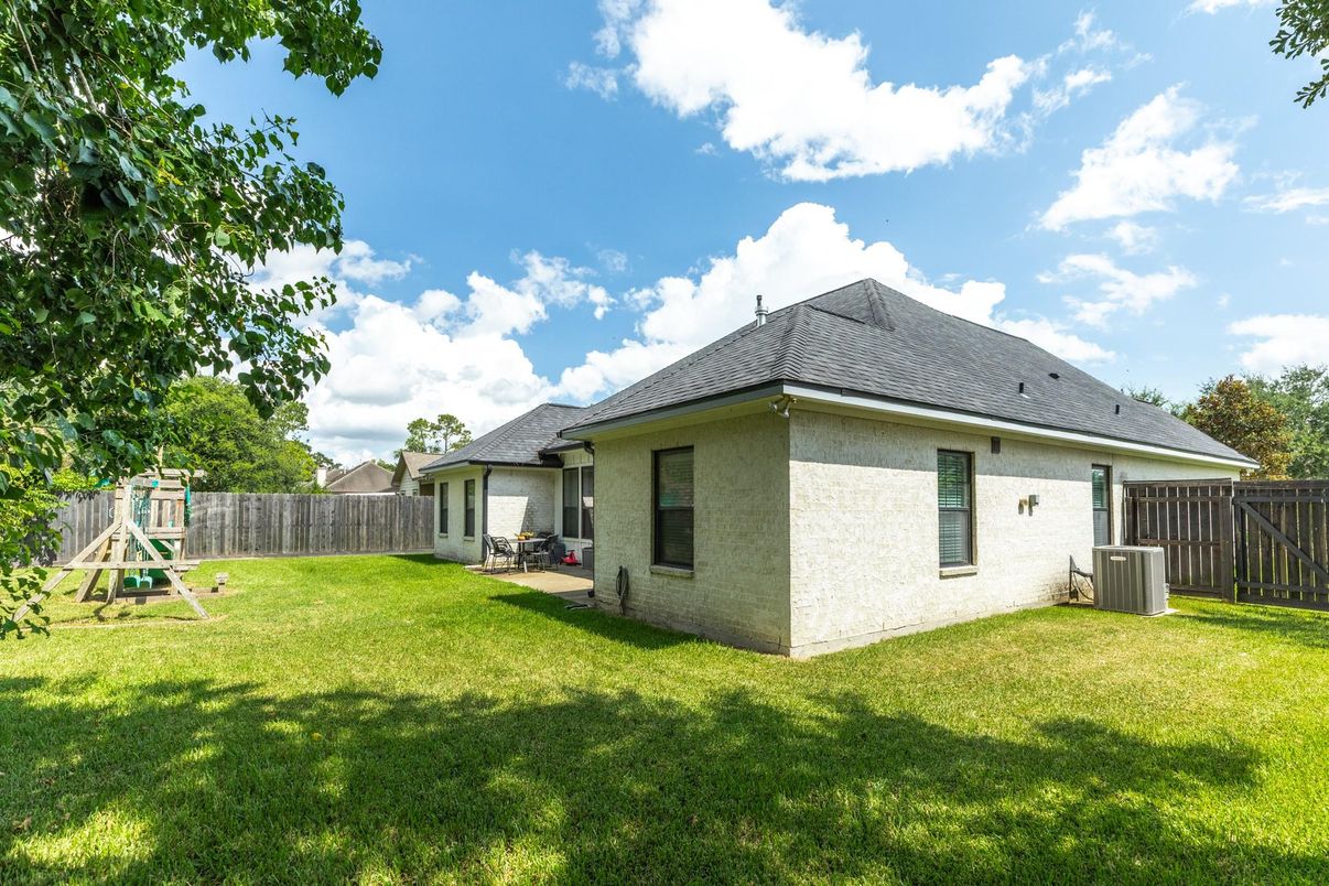 Backyard, Exterior, Playground