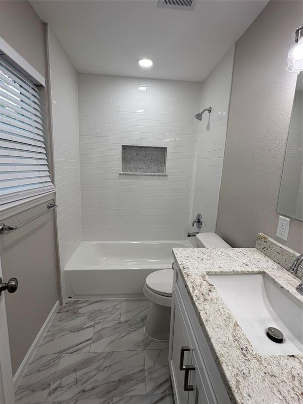 Bathroom, Interior, Marble, Recessed Lighting