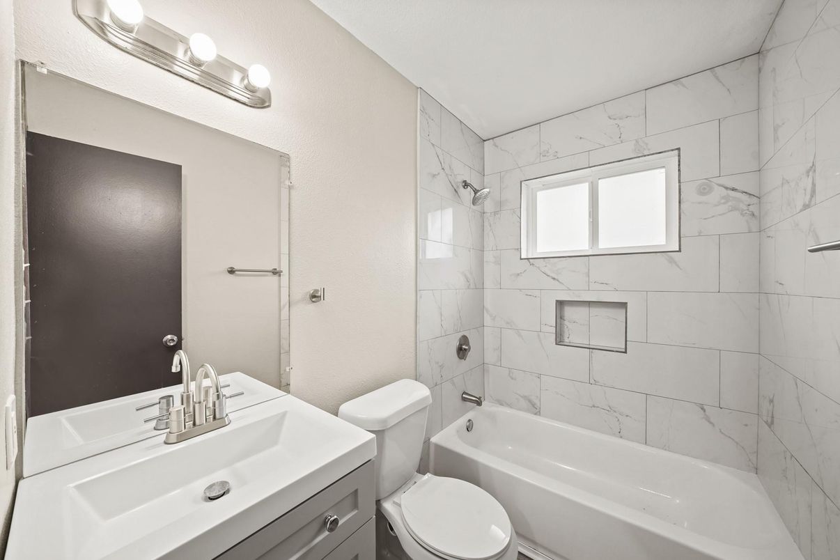 Bathroom, Interior, Marble Walls