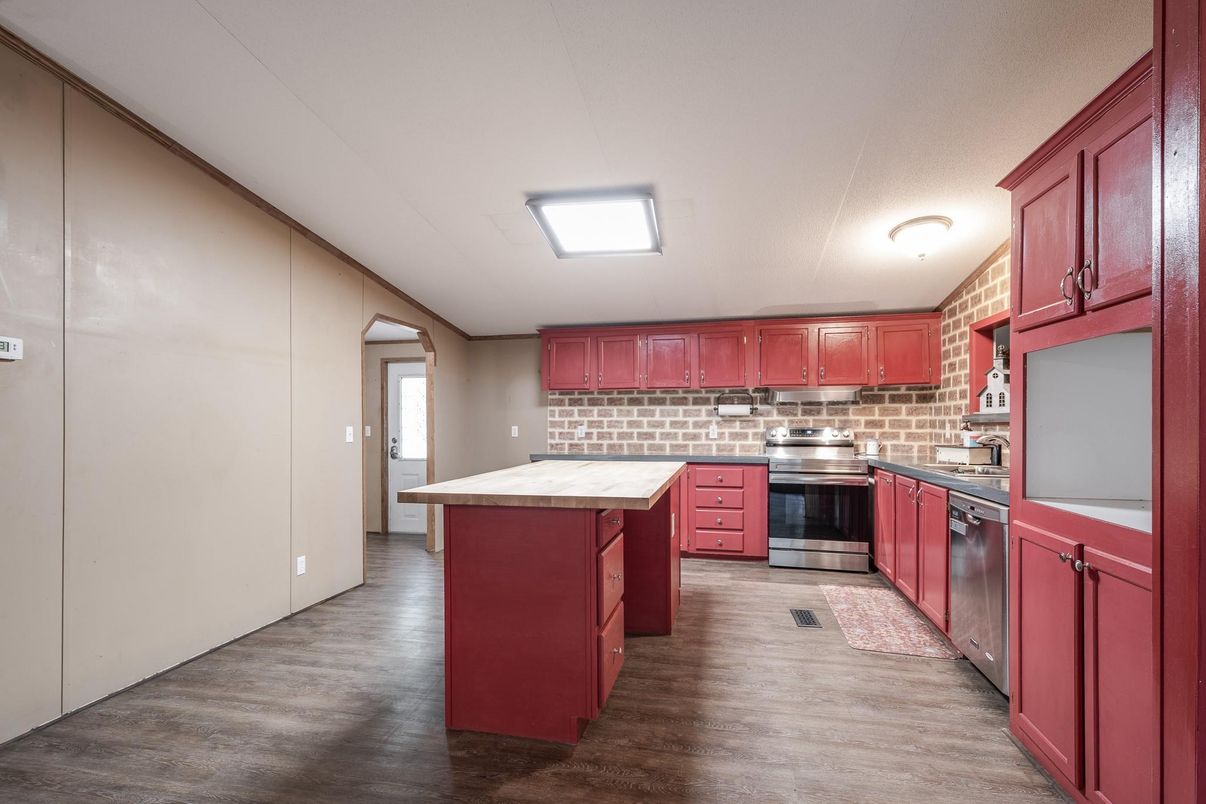 Interior, Kitchen, Stainless Steel Appliances, Wood Texture Flooring