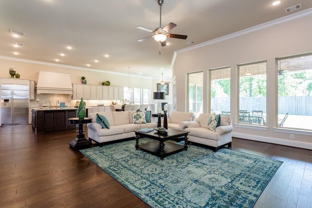 Interior, Kitchen, Living room, Pendant Lights, Recessed Lighting, Stainless Steel Appliances, Wood Texture Flooring