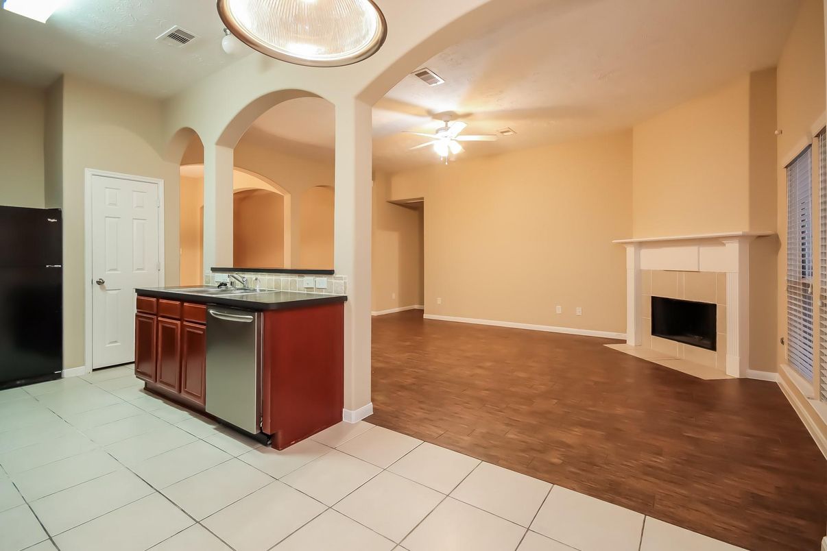 Fireplace, Interior, Kitchen, Wood Texture Flooring