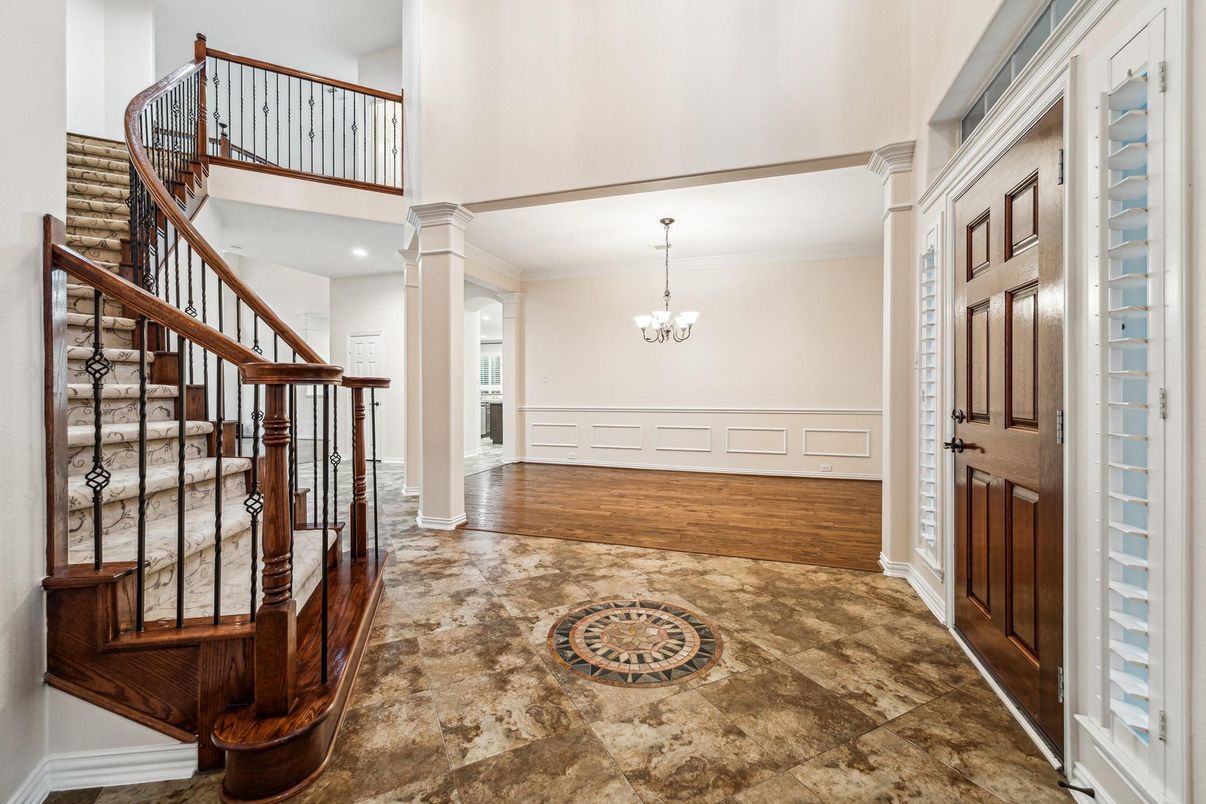 Chandelier, Interior, Recessed Lighting, Wood Texture Flooring