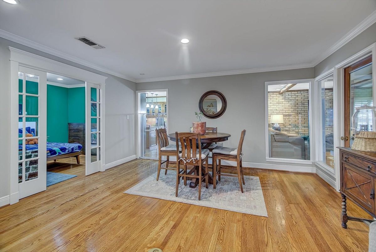 Dining room, Interior, Recessed Lighting, Wood Texture Flooring
