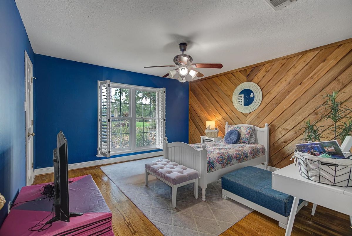 Bedroom, Interior, Wood Texture Flooring, Wooden Walls
