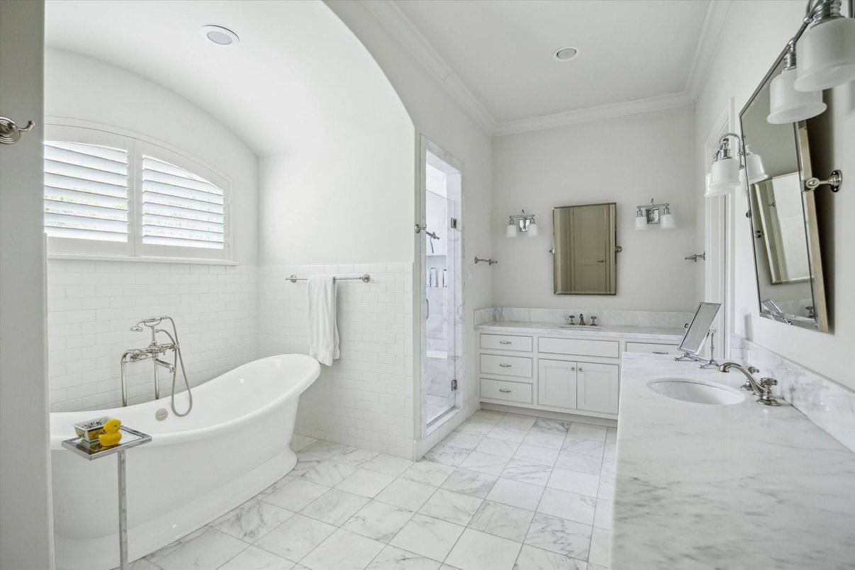 Bathroom, Dual Sink Vanities, Free Standing Baths, Interior, Marble, Recessed Lighting