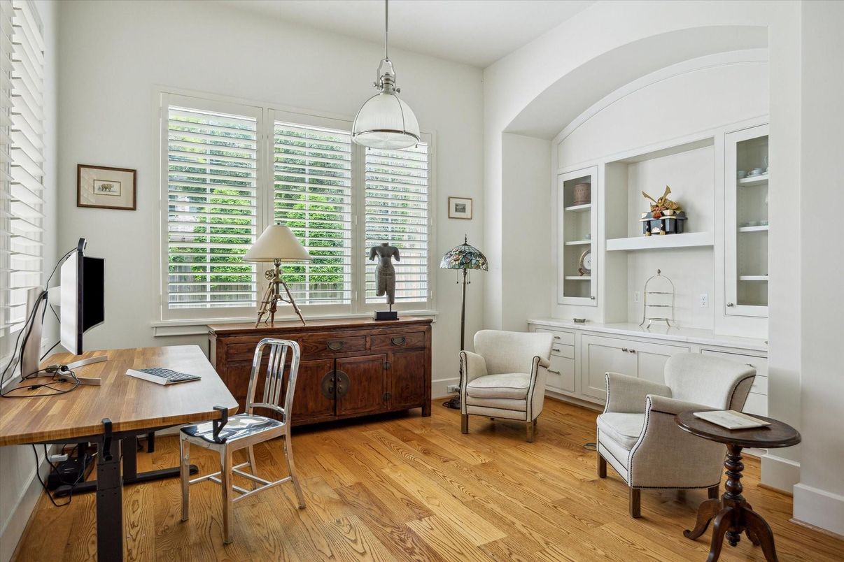 Home Office, Interior, Pendant Lights, Wood Texture Flooring