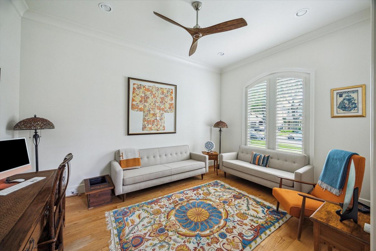 Home Office, Interior, Living room, Recessed Lighting, Wood Texture Flooring