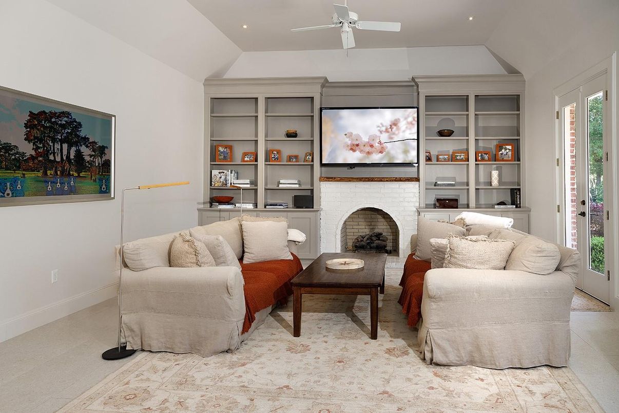 Fireplace, Interior, Living room, Recessed Lighting