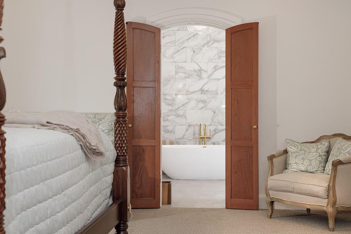 Interior, Marble Walls