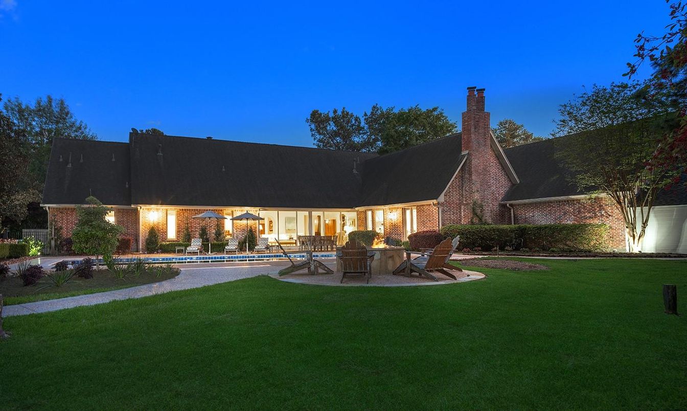 Backyard, Exterior, Pool