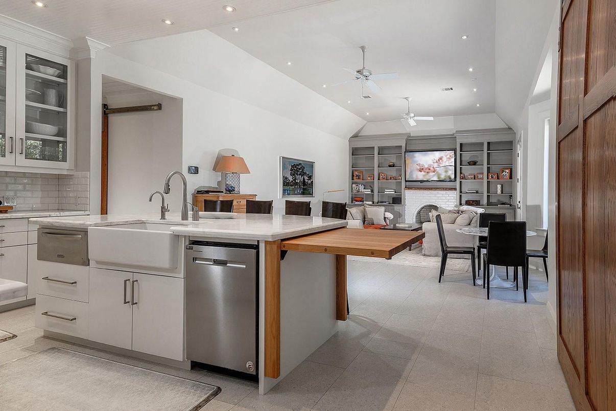 Dining room, Interior, Kitchen, Living room, Recessed Lighting, Stainless Steel Appliances
