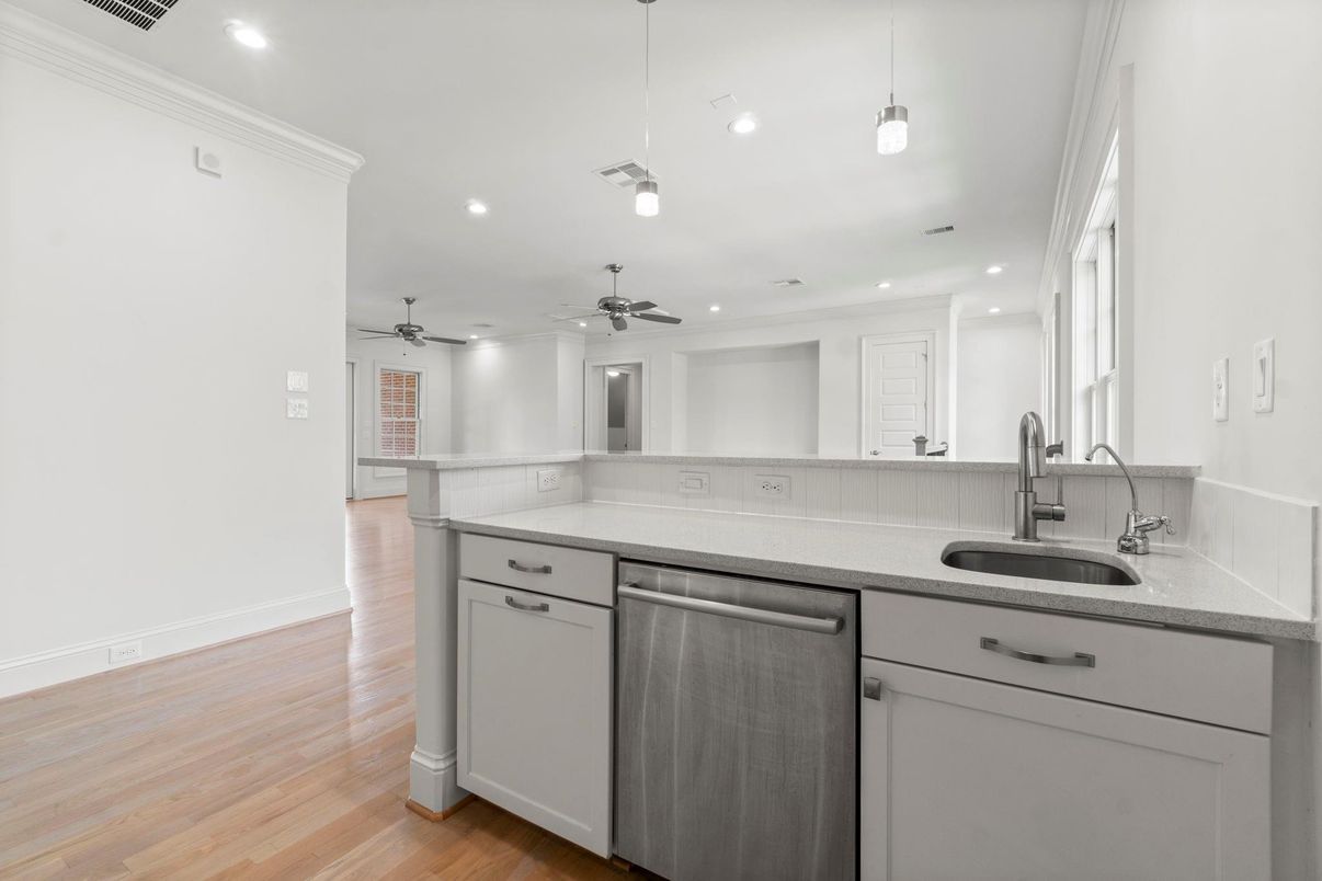 Interior, Kitchen, Pendant Lights, Recessed Lighting, Wood Texture Flooring