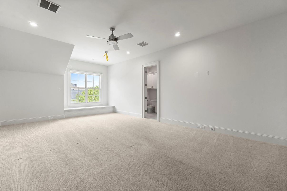 Empty room, Interior, Recessed Lighting