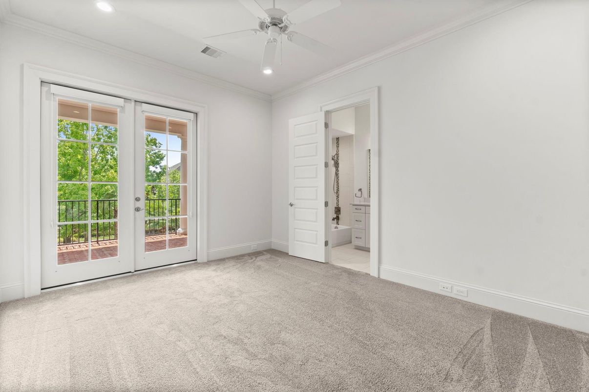Bathroom, Empty room, Interior, Recessed Lighting