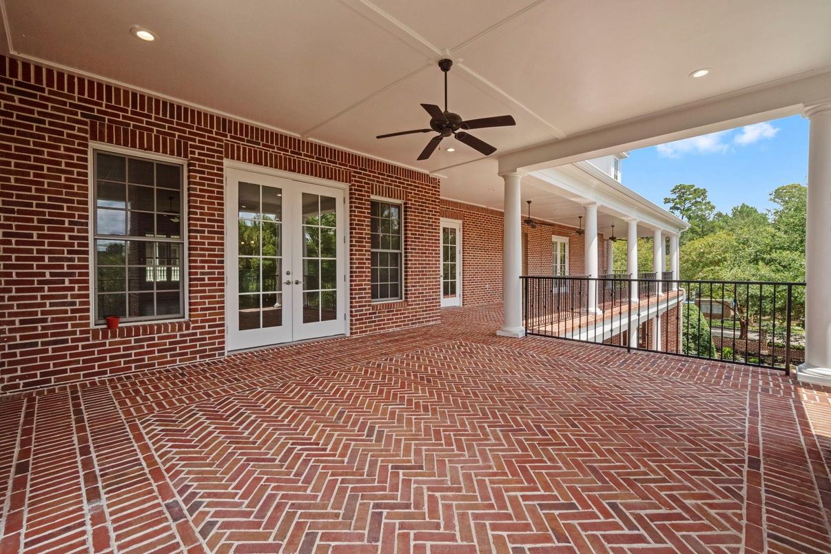 Exterior, Recessed Lighting