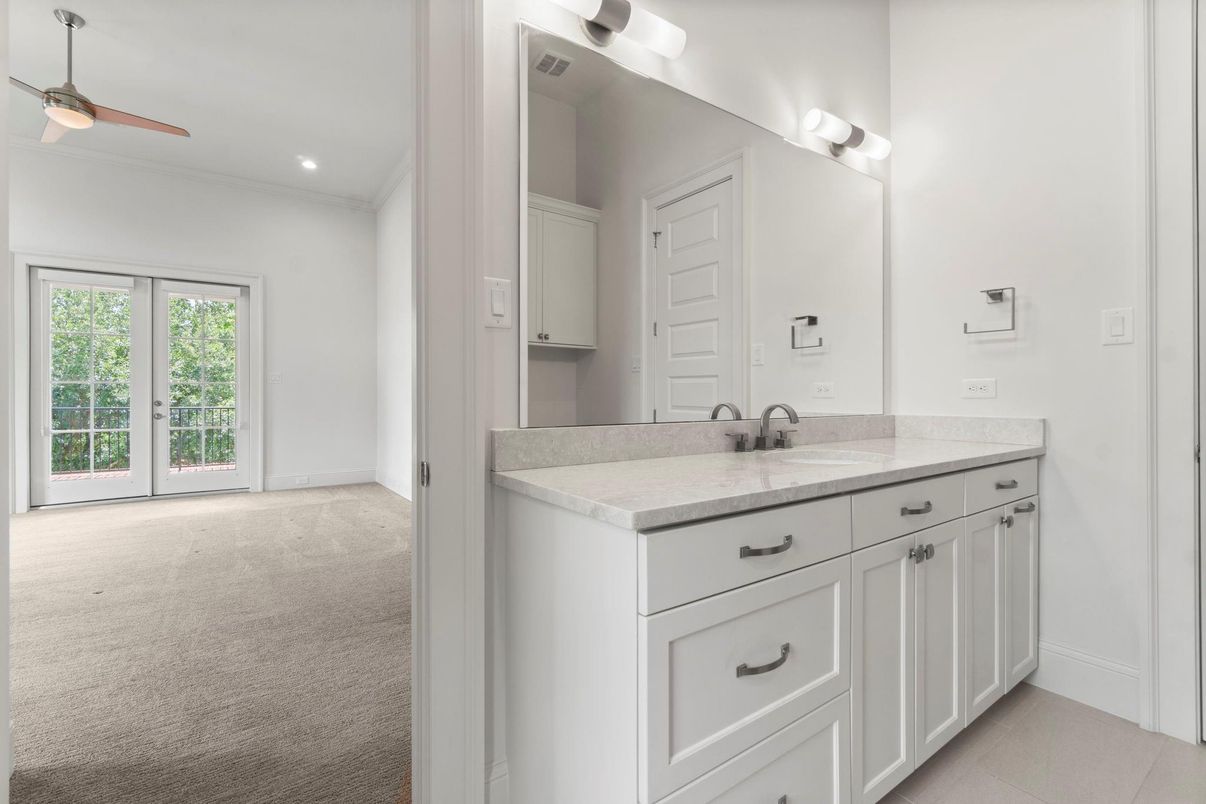 Bathroom, Empty room, Interior, Recessed Lighting