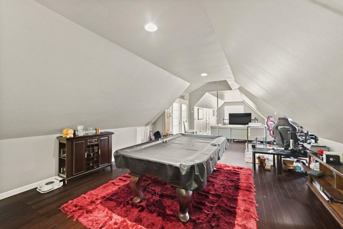 Billiard Table, Game Room, Interior, Recessed Lighting, Wood Texture Flooring