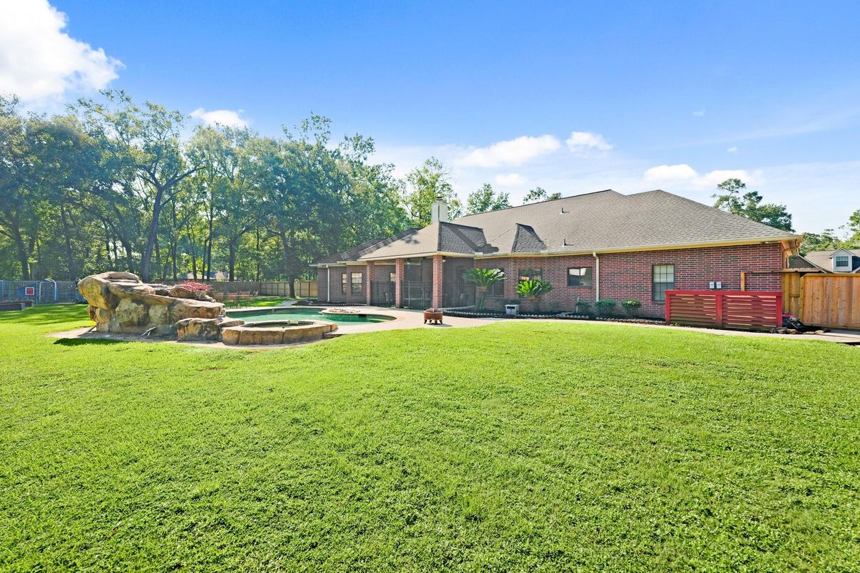 Backyard, Exterior, Pool