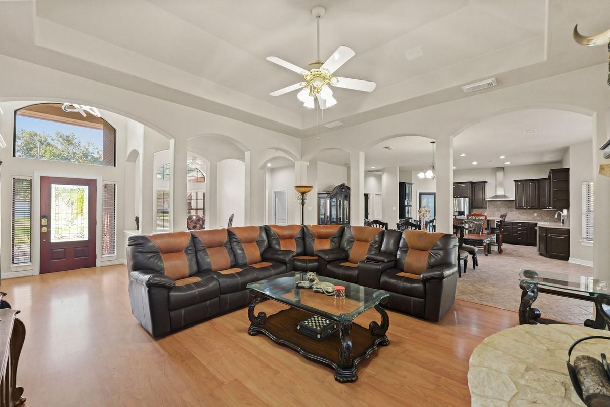 Interior, Kitchen, Living room, Pendant Lights, Recessed Lighting, Stainless Steel Appliances, Wood Texture Flooring