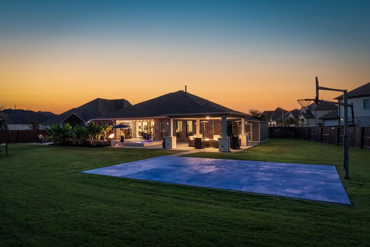 Backyard, Exterior