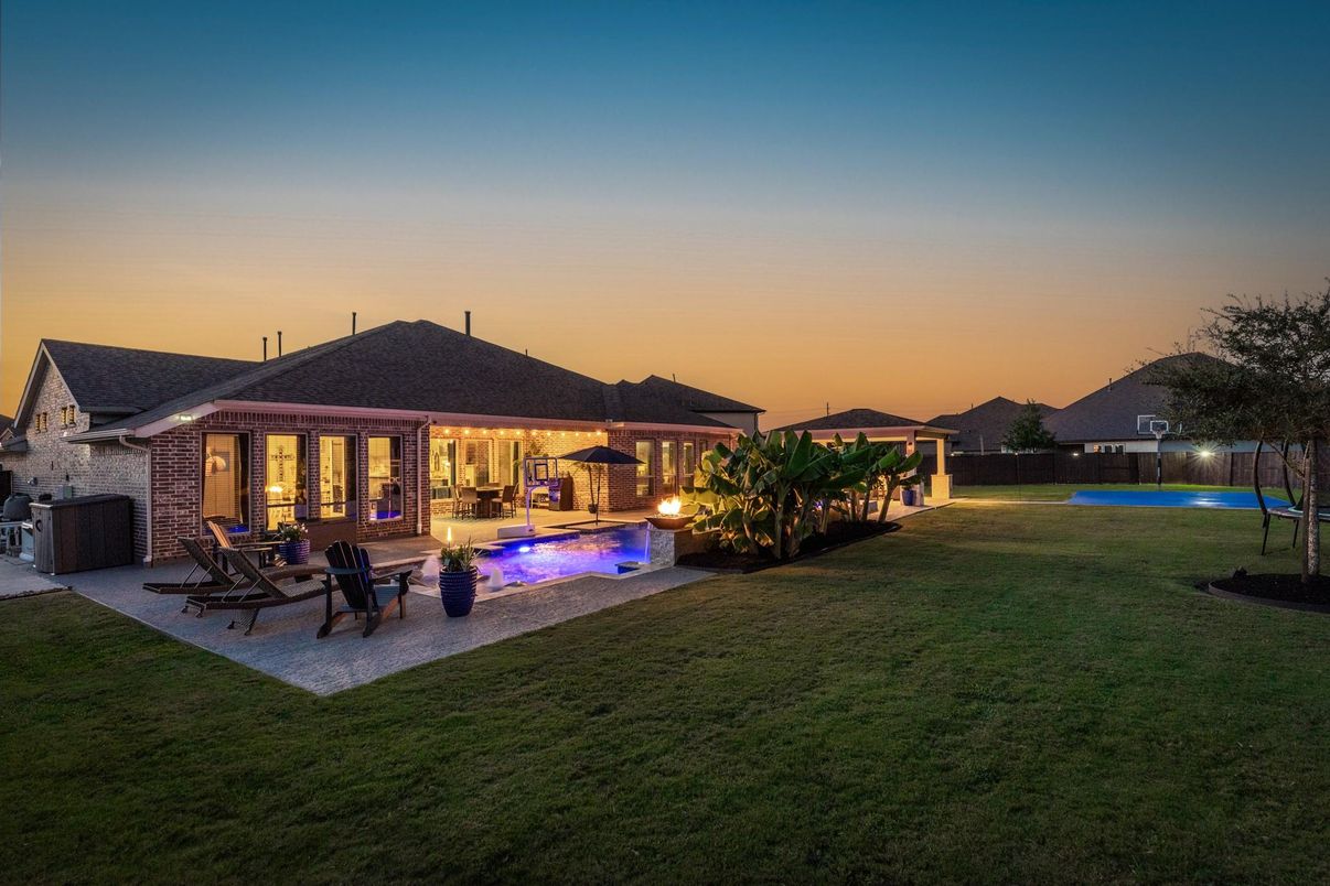 Backyard, Exterior, Pool