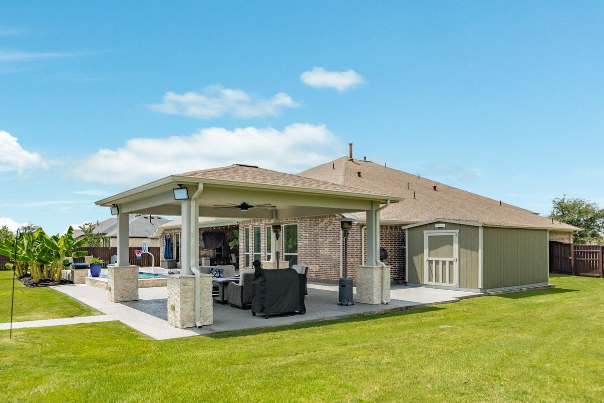 Backyard, Exterior