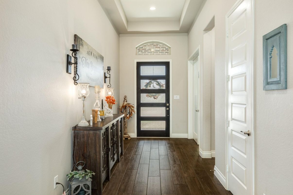 Interior, Recessed Lighting, Wood Texture Flooring