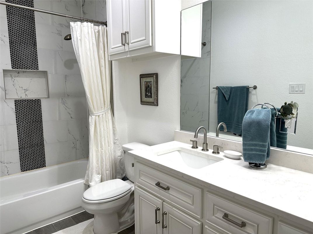 Bathroom, Interior, Marble Walls