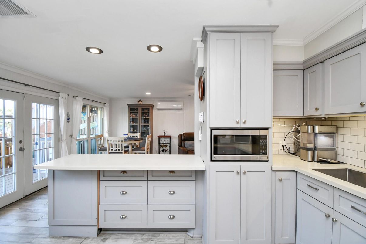 Dining room, Interior, Kitchen, Recessed Lighting
