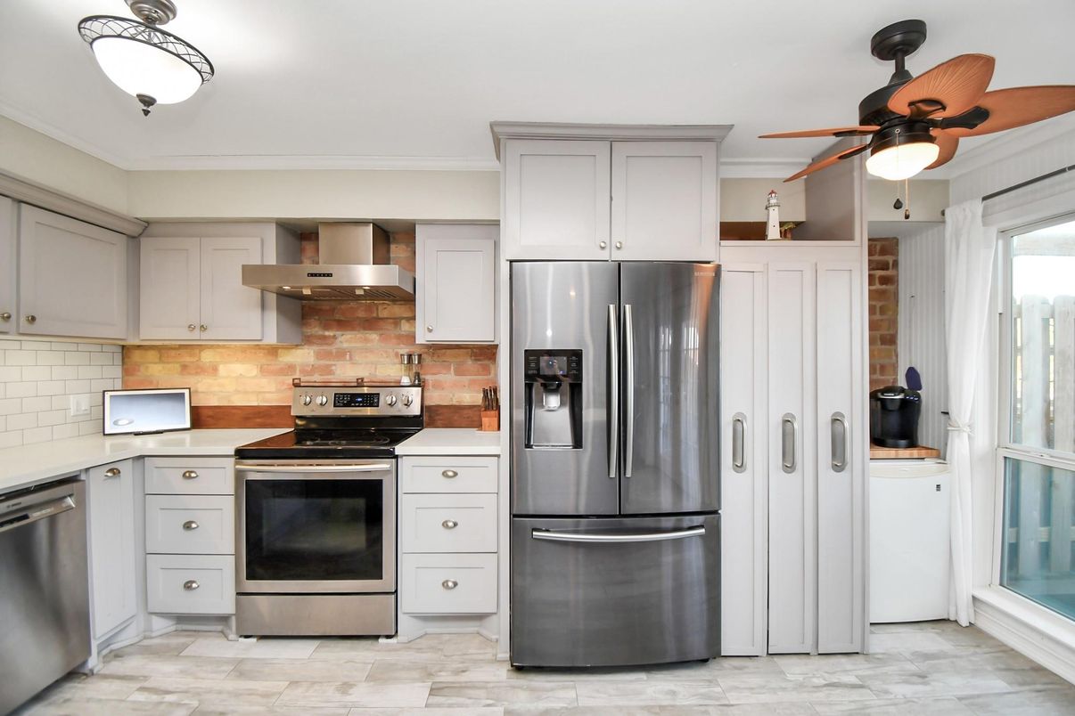 Interior, Kitchen, Stainless Steel Appliances