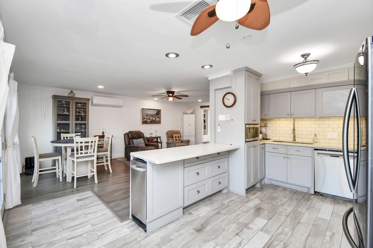 Dining room, Interior, Kitchen, Recessed Lighting, Wood Texture Flooring