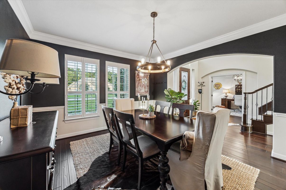 Chandelier, Dining room, Interior, Pendant Lights, Wood Texture Flooring