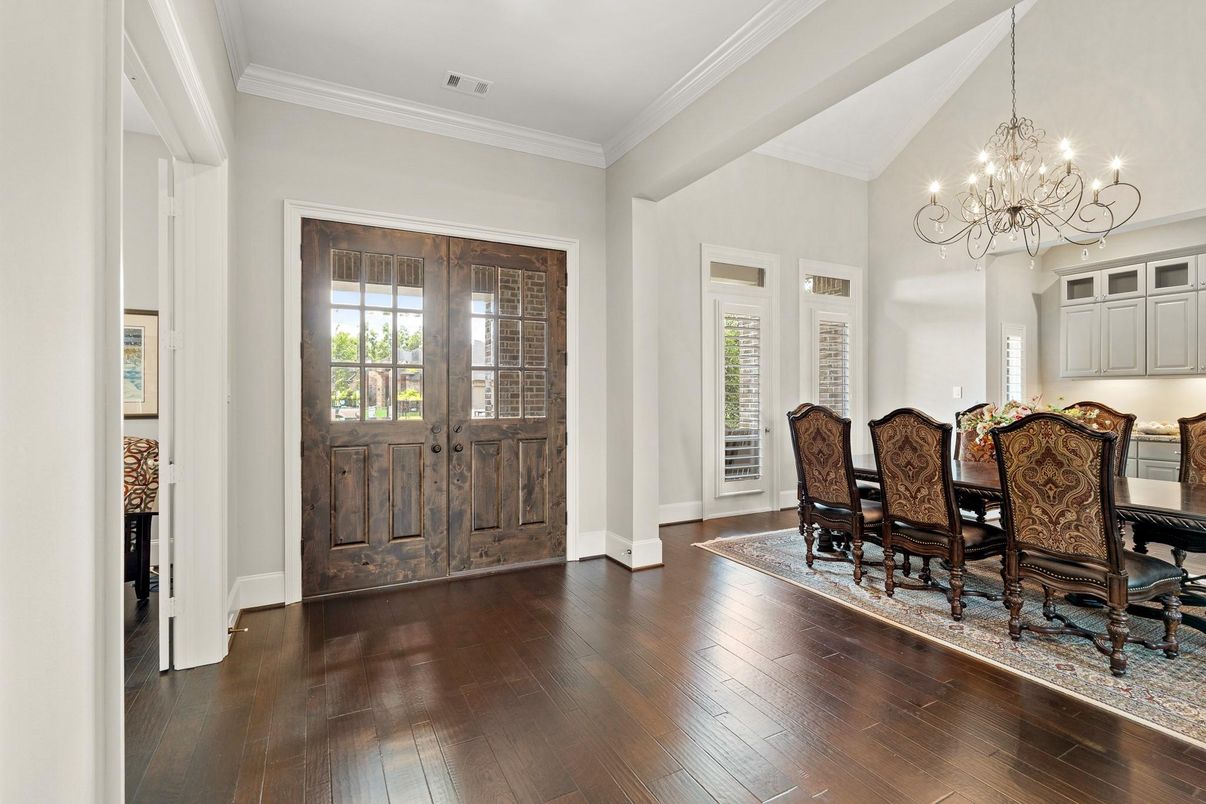 Chandelier, Dining room, Interior, Wood Texture Flooring