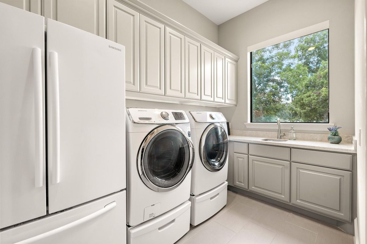 Interior, Washer