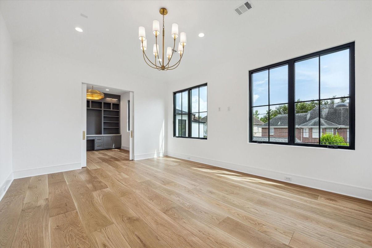 Chandelier, Empty room, Interior, Recessed Lighting, Wood Texture Flooring
