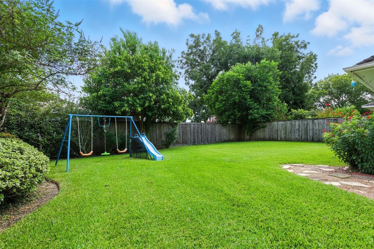 Backyard, Exterior, Playground