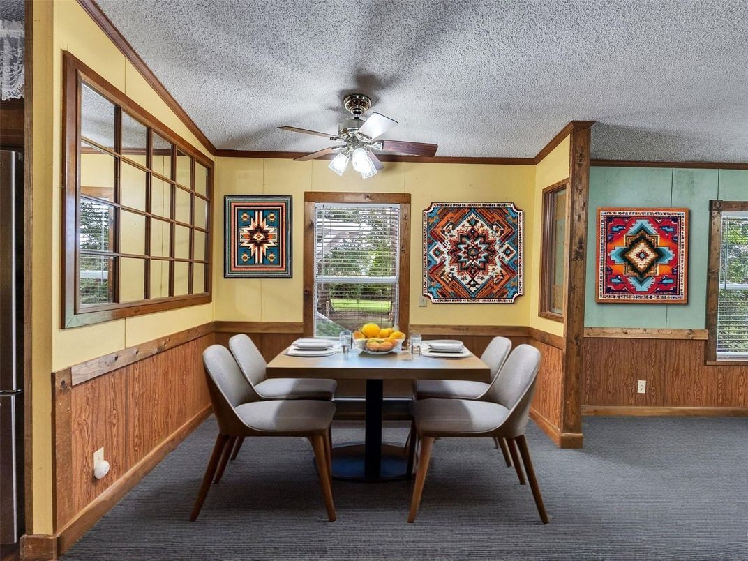 Dining room, Interior