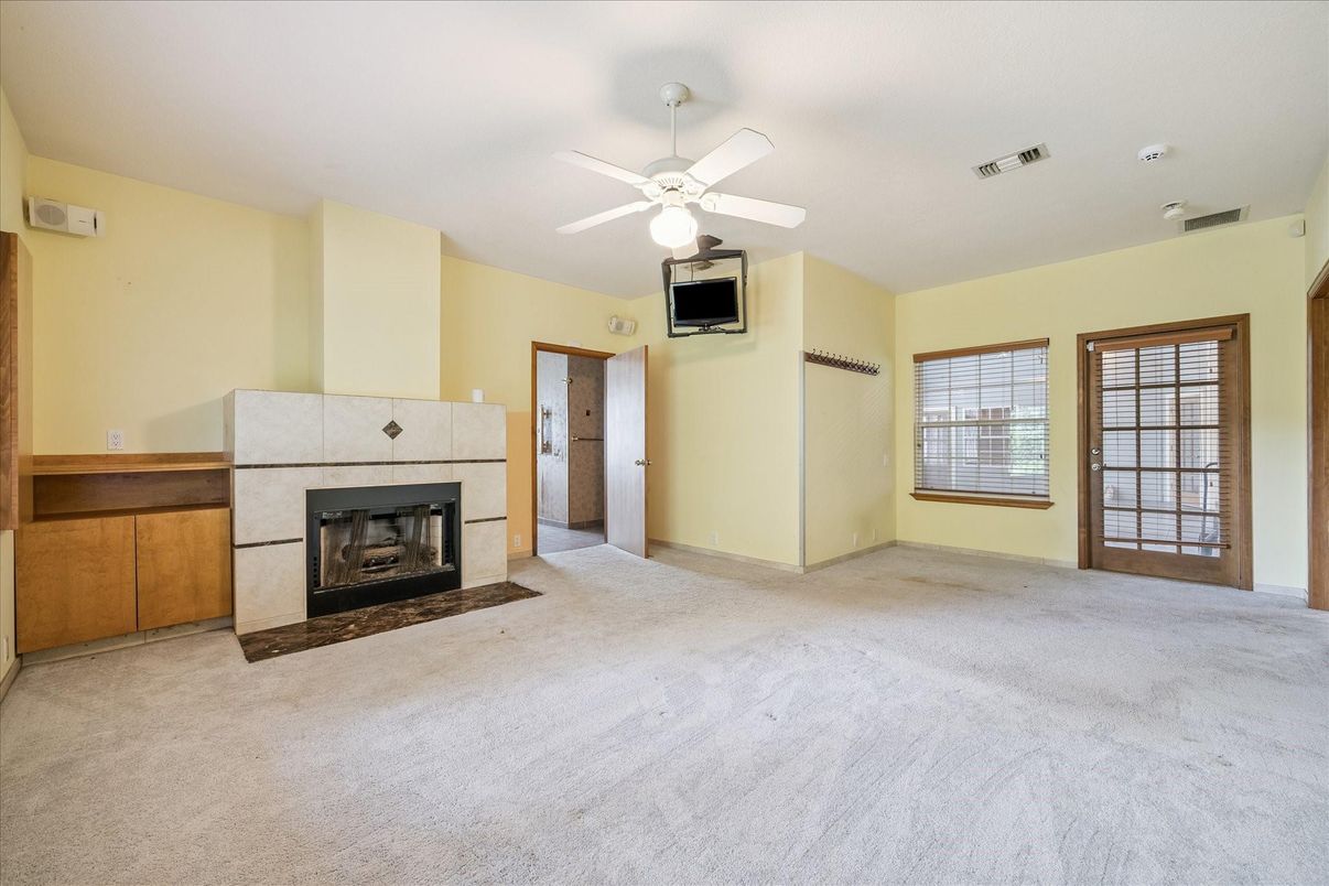 Empty room, Fireplace, Interior