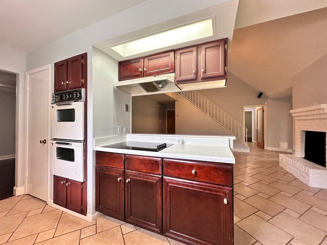 Fireplace, Interior, Kitchen