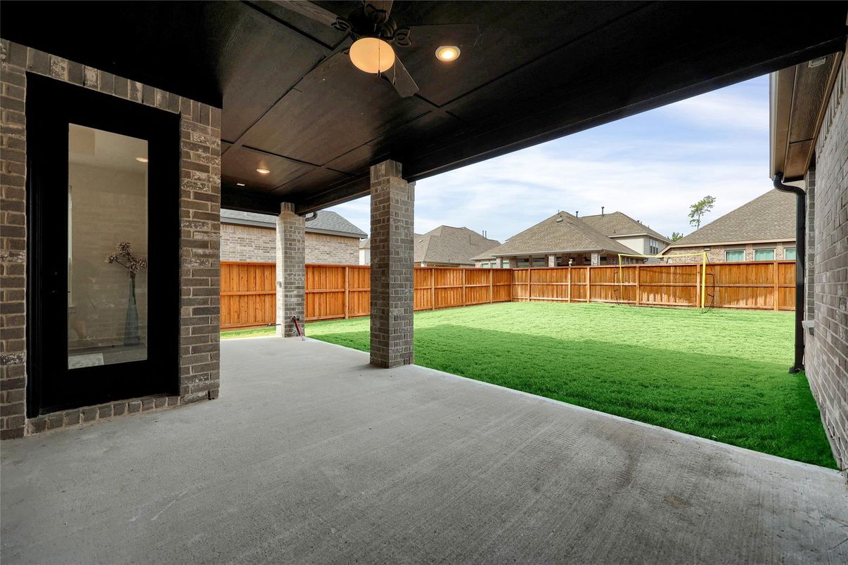 Backyard, Exterior