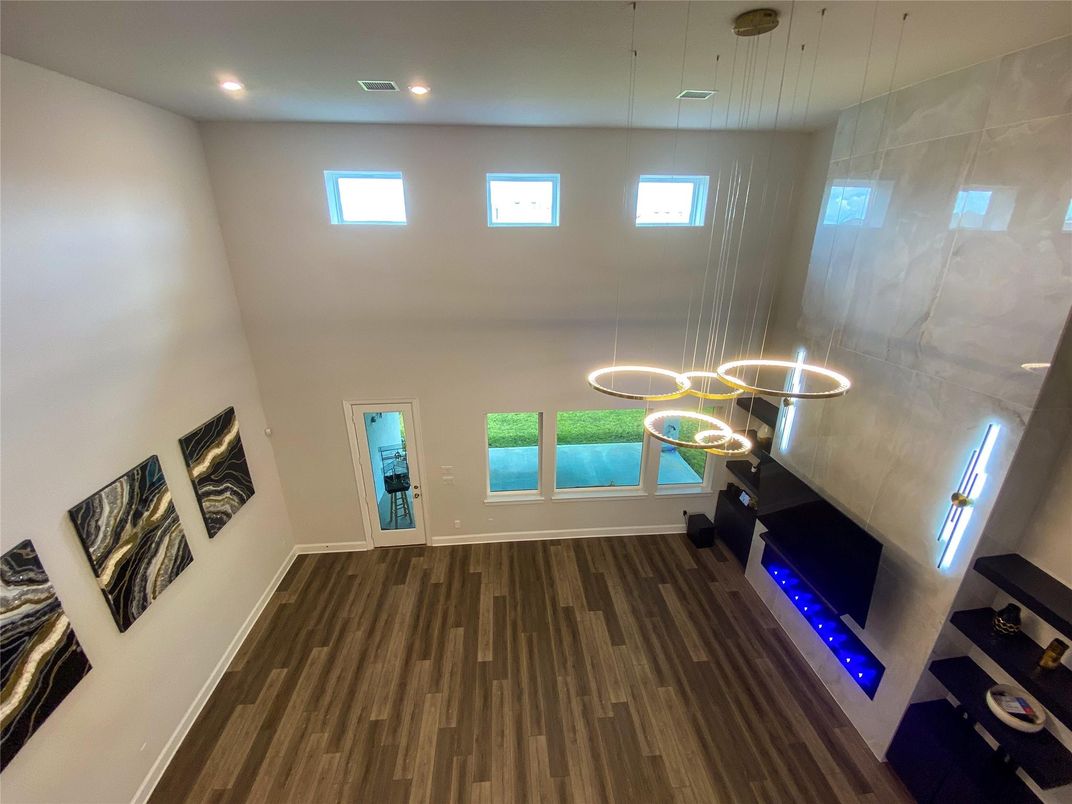 Interior, Pendant Lights, Recessed Lighting, Wood Texture Flooring