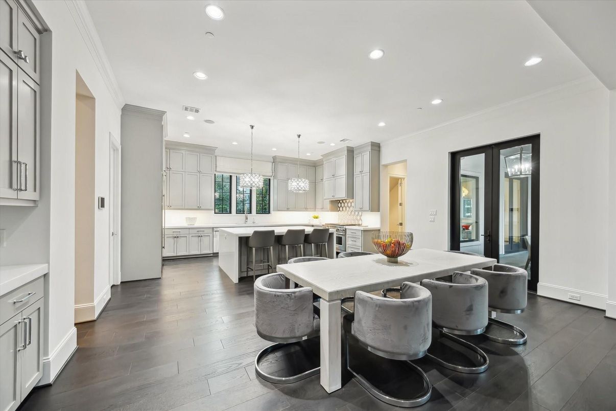 Dining room, Interior, Kitchen, Pendant Lights, Recessed Lighting, Wood Texture Flooring