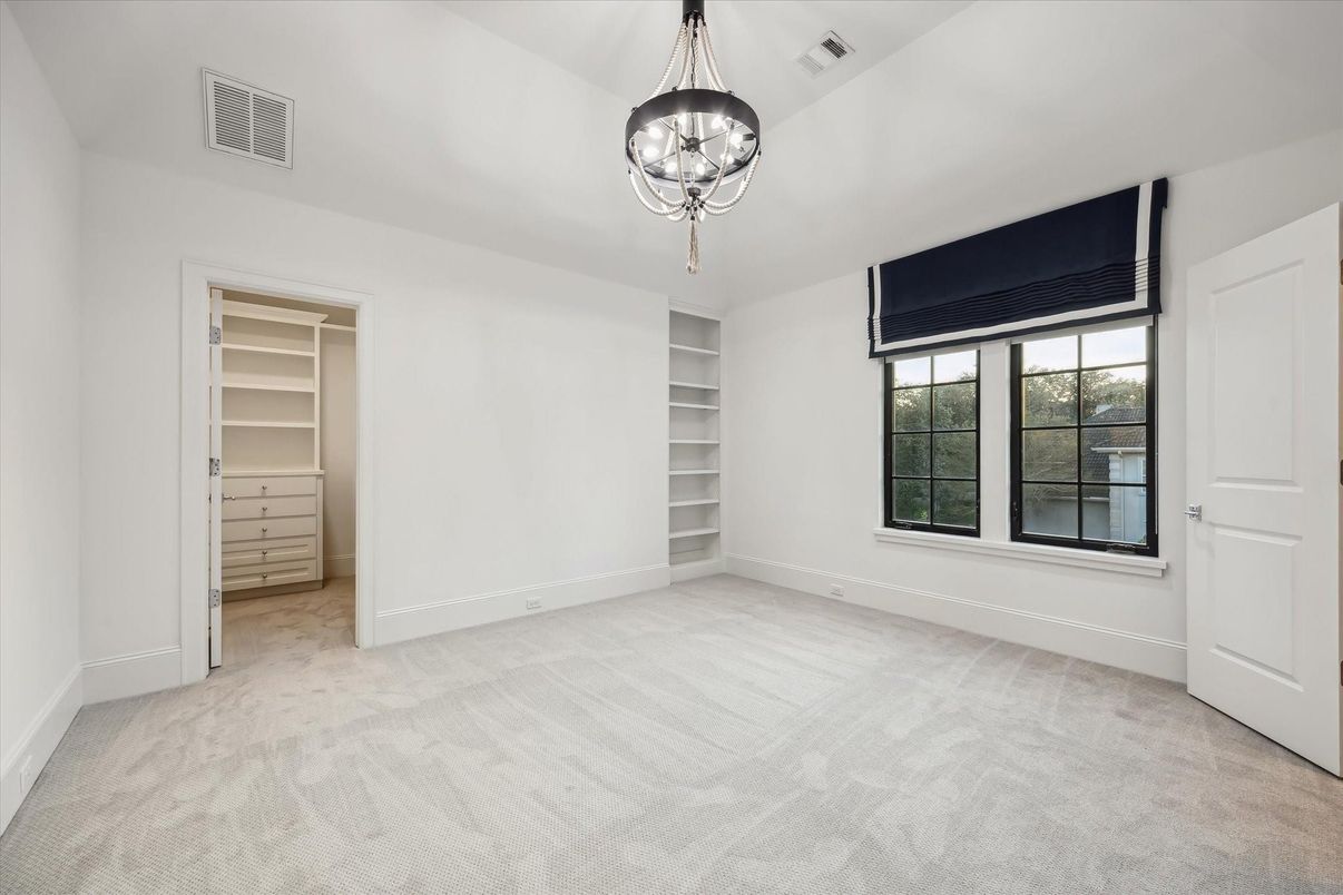 Chandelier, Empty room, Interior